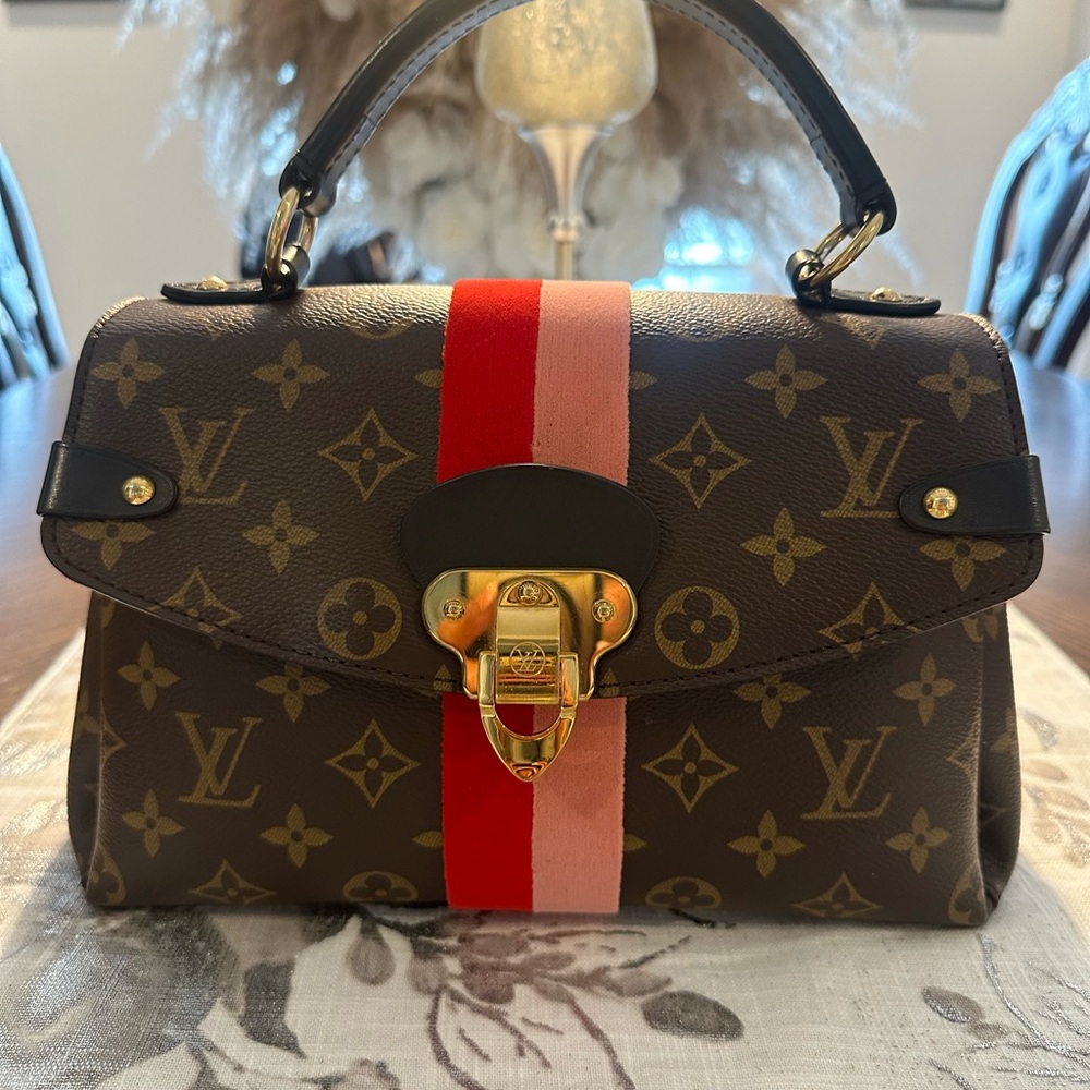 💕SOLD 💕Authentic Louis Vuitton Monogram Georges BB